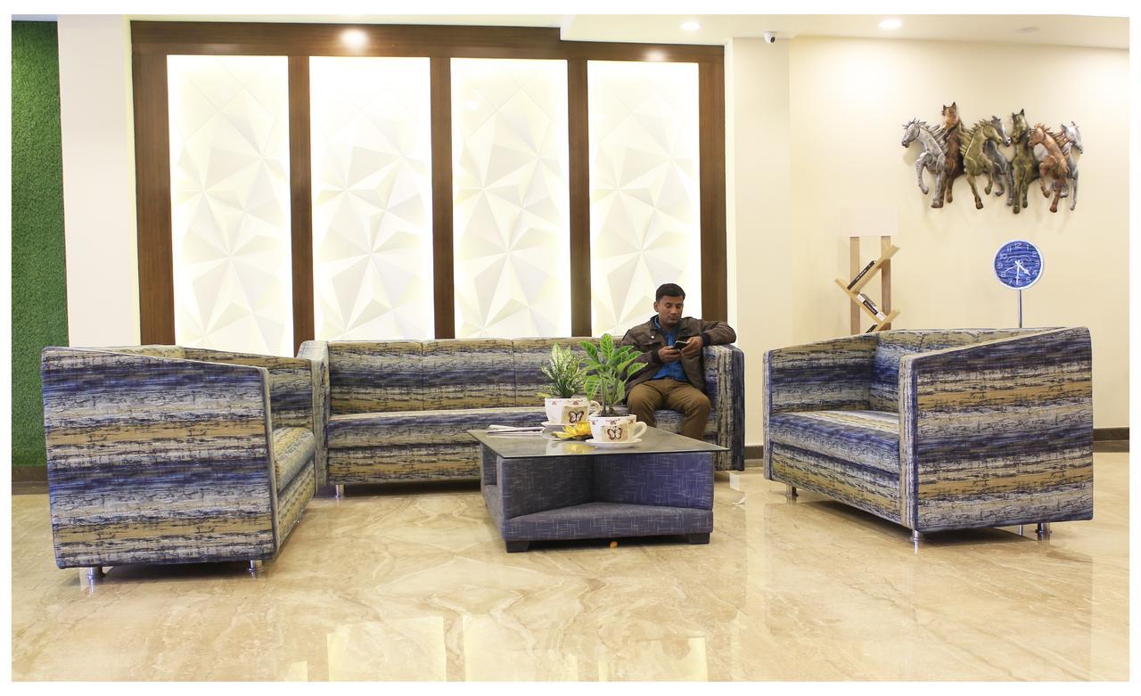 Hotel Radiant Inn Roorkee Exteriér fotografie